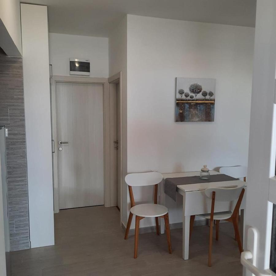 Tara'S Apartman Supetar Ngoại thất bức ảnh